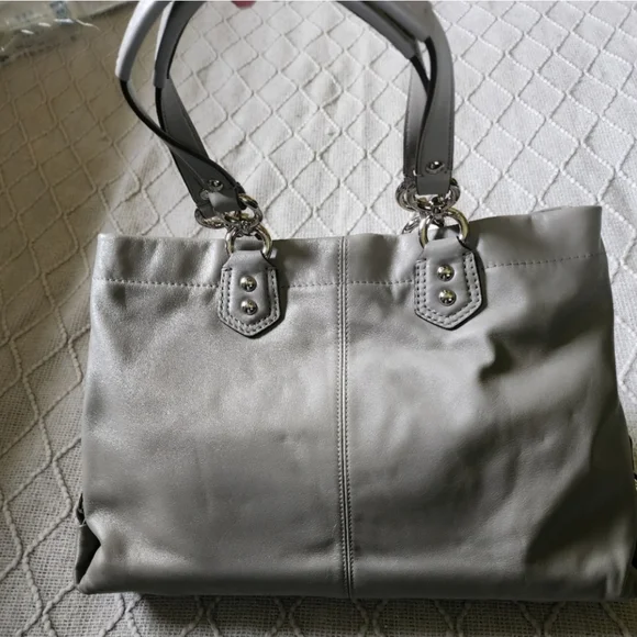 NWT Coach Ashley Ruched Leather Shoulder Bag W/2 Freebies - Picture 6 of 13